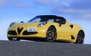 Alfa Romeo 4C Spider 2015 года (JP)